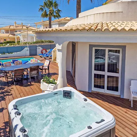 فيلة Crispa - Free Hot Jacuzzi - By Bedzy