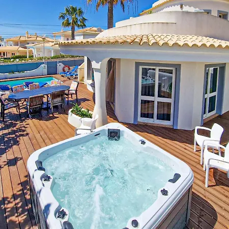 Vila Crispa - Free Hot Jacuzzi - By Bedzy *